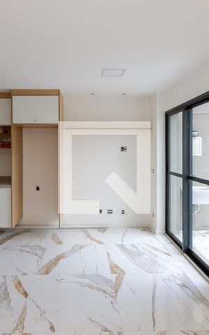 Studio à venda com 37m², 1 quarto e 1 vaga Studio à venda com 37m², 1 quarto e 1 vagaStudio
