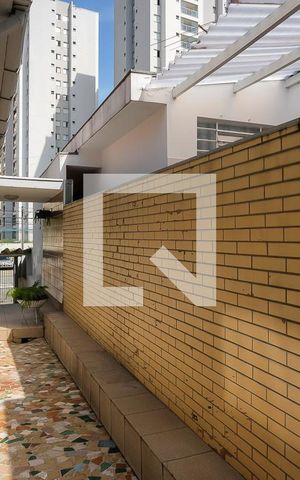 Casa à venda com 146m², 4 quartos e 2 vagasQuintal