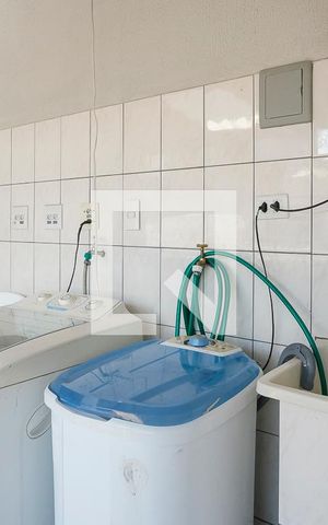 Casa à venda com 146m², 4 quartos e 2 vagasÁrea de serviço/quintal