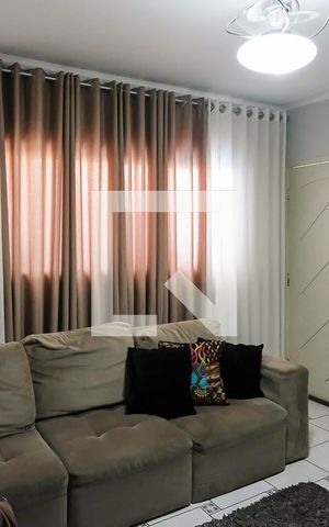 Casa à venda com 146m², 4 quartos e 2 vagasSala casa 2