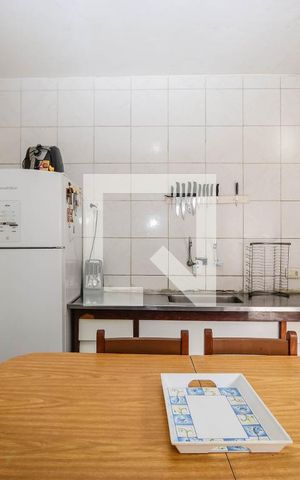 Casa à venda com 199m², 4 quartos e 8 vagas Casa à venda com 199m², 4 quartos e 8 vagasCozinha casa 2