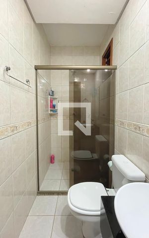 Casa à venda com 250m², 3 quartos e 1 vaga Casa à venda com 250m², 3 quartos e 1 vagaBanheiro 1
