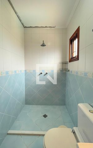 Casa à venda com 250m², 3 quartos e 1 vaga Casa à venda com 250m², 3 quartos e 1 vagaBanheiro 2