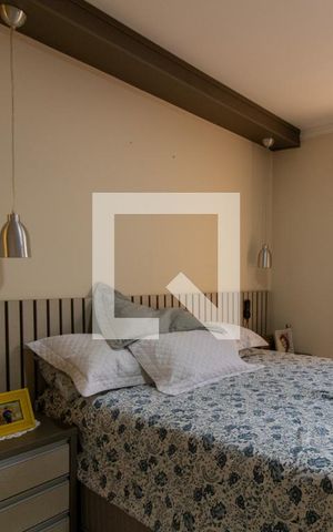 Casa à venda com 144m², 3 quartos e 3 vagas Casa à venda com 144m², 3 quartos e 3 vagasSuíte