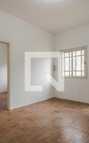 Casa à venda com 200m², 3 quartos e 2 vagas Casa à venda com 200m², 3 quartos e 2 vagasSala 1