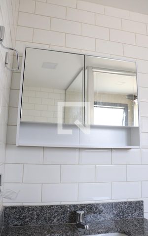 Studio à venda com 31m², 1 quarto e sem vaga Studio à venda com 31m², 1 quarto e sem vagaBanheiro