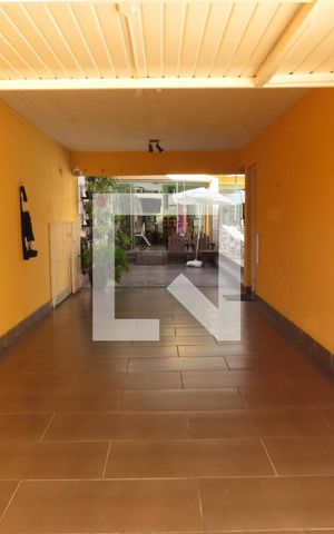 Casa à venda com 285m², 4 quartos e 5 vagasGaragem