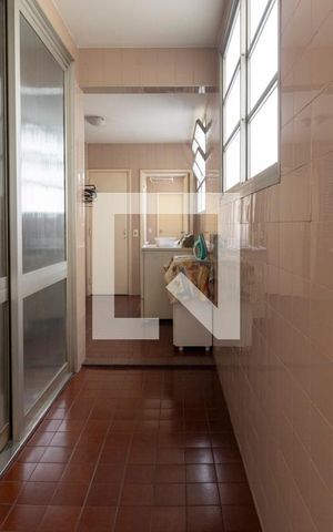 Apartamento para alugar com 329m², 3 quartos e 3 vagas Apartamento para alugar com 329m², 3 quartos e 3 vagasÁrea de serviço