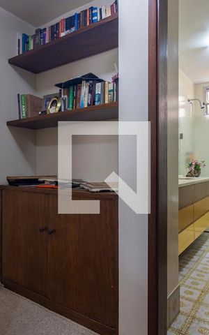 Apartamento para alugar com 329m², 3 quartos e 3 vagas Apartamento para alugar com 329m², 3 quartos e 3 vagasSuíte 3