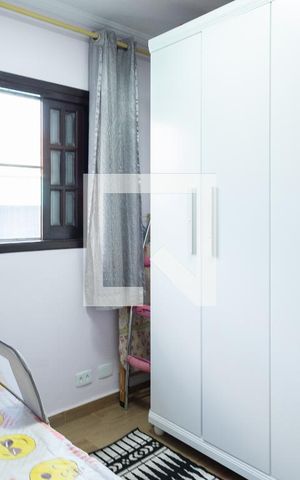 Casa à venda com 170m², 4 quartos e 2 vagas Casa à venda com 170m², 4 quartos e 2 vagasQuarto 1