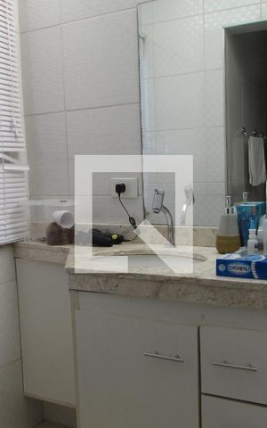 Casa à venda com 237m², 4 quartos e sem vagaBanheiro