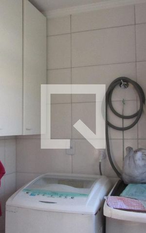 Casa à venda com 237m², 4 quartos e sem vagaÁrea de Serviço