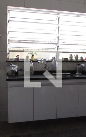 Casa à venda com 237m², 4 quartos e sem vagaCozinha