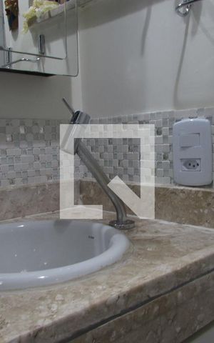 Casa à venda com 237m², 4 quartos e sem vagaBanheiro Suíte térrea