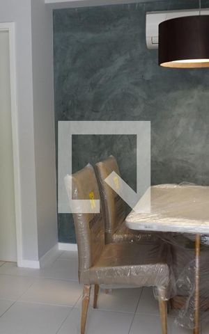Apartamento à venda com 67m², 2 quartos e 1 vagaSala
