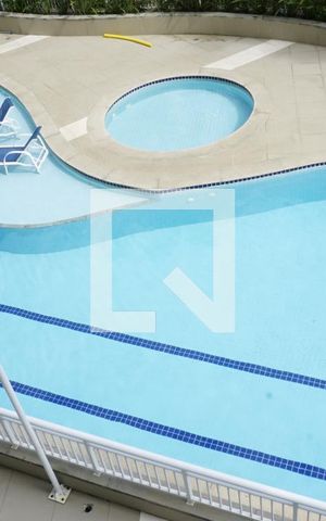 Apartamento à venda com 67m², 2 quartos e 1 vagaÁrea comum - Piscina