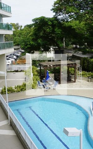 Apartamento à venda com 67m², 2 quartos e 1 vagaÁrea comum - Piscina