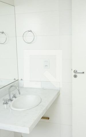 Apartamento à venda com 67m², 2 quartos e 1 vagaBanheiro Social