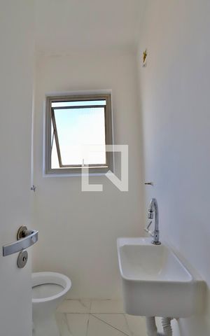 Apartamento à venda com 180m², 4 quartos e 1 vaga Apartamento à venda com 180m², 4 quartos e 1 vagaBanheiro de serviço