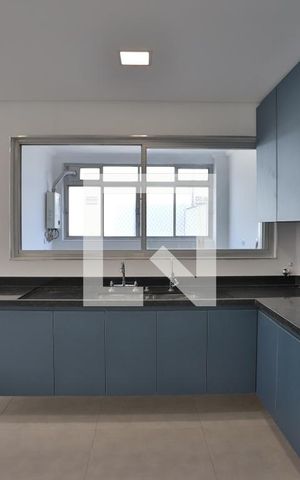 Apartamento à venda com 180m², 4 quartos e 1 vaga Apartamento à venda com 180m², 4 quartos e 1 vagaCozinha