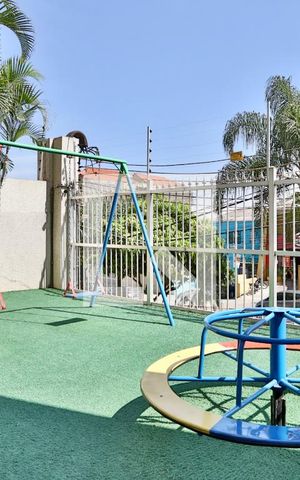 Apartamento à venda com 180m², 4 quartos e 1 vaga Apartamento à venda com 180m², 4 quartos e 1 vagaPlayground