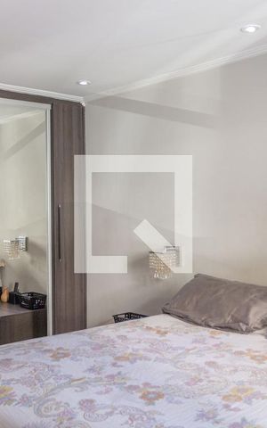 Casa à venda com 100m², 3 quartos e 2 vagasSuíte