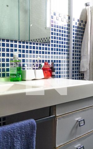 Casa à venda com 100m², 3 quartos e 2 vagasBanheiro