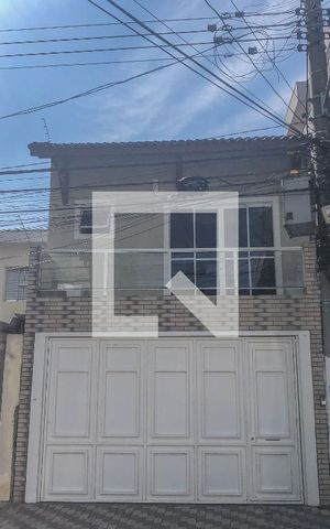 Casa à venda com 100m², 3 quartos e 2 vagasFachada