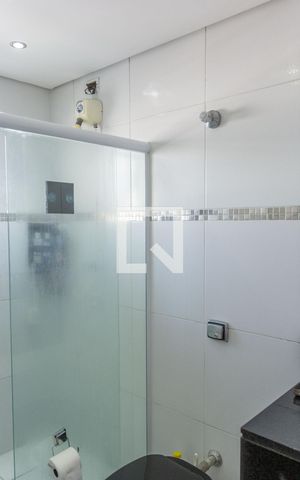Casa à venda com 100m², 3 quartos e 2 vagasBanheiro da Suíte