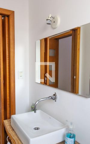 Casa à venda com 100m², 3 quartos e 2 vagasLavabo