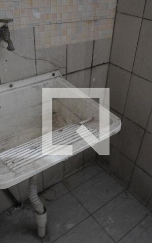 Casa para alugar com 100m², 2 quartos e 1 vagaÁrea de Serviço