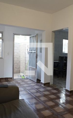 Casa para alugar com 100m², 2 quartos e 1 vagaSala