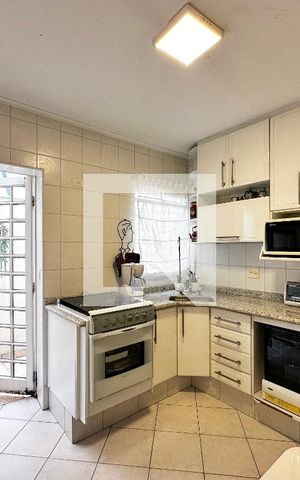 Casa para alugar com 110m², 2 quartos e 1 vagaCozinha