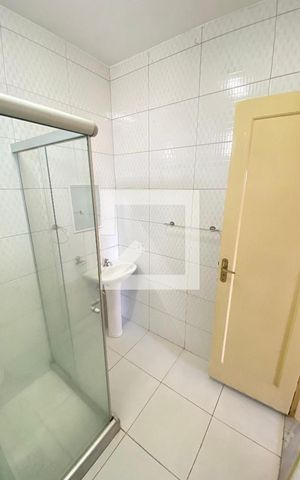 Apartamento para alugar com 62m², 3 quartos e sem vaga Apartamento para alugar com 62m², 3 quartos e sem vagaBanheiro