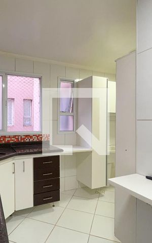 Apartamento à venda com 75m², 3 quartos e 2 vagas Apartamento à venda com 75m², 3 quartos e 2 vagasCozinha