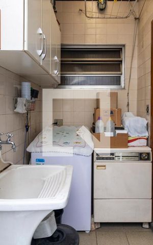 Casa à venda com 112m², 3 quartos e 1 vaga Casa à venda com 112m², 3 quartos e 1 vagaÁrea de serviço e quintal