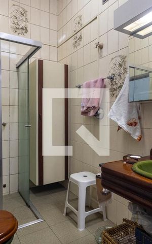 Casa à venda com 112m², 3 quartos e 1 vaga Casa à venda com 112m², 3 quartos e 1 vagaBanheiro Social