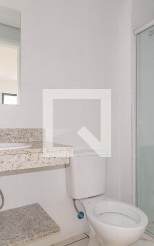 Studio para alugar com 28m², 1 quarto e sem vaga Studio para alugar com 28m², 1 quarto e sem vagaBanheiro