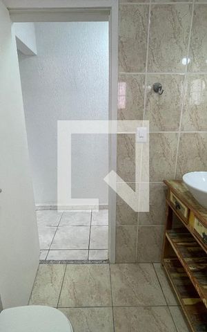 Studio para alugar com 17m², 1 quarto e sem vaga Studio para alugar com 17m², 1 quarto e sem vagaBanheiro