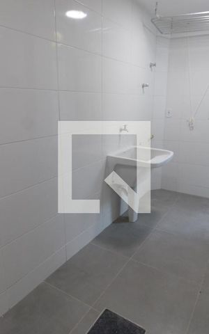 Casa à venda com 80m², 4 quartos e 1 vagaÁrea de Serviço