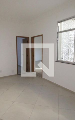 Casa à venda com 80m², 4 quartos e 1 vagaSala