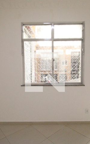 Casa à venda com 80m², 4 quartos e 1 vagaSala