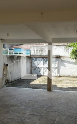 Casa de condomínio à venda com 200m², 2 quartos e 5 vagasGaragem 
