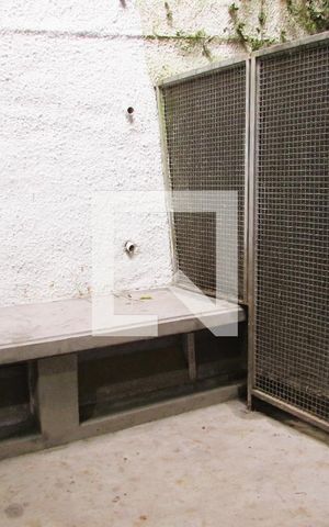 Apartamento para alugar com 34m², 1 quarto e sem vagaÁrea de Serviço com quintal