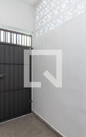 Casa para alugar com 50m², 2 quartos e sem vagaEntrada