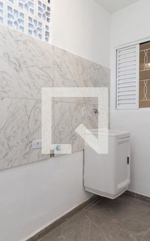 Casa para alugar com 50m², 2 quartos e sem vagaÁrea de Serviço