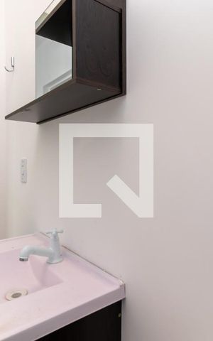 Casa para alugar com 50m², 2 quartos e sem vagaBanheiro
