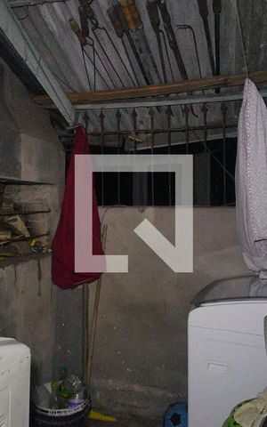 Casa à venda com 103m², 2 quartos e 1 vaga Casa à venda com 103m², 2 quartos e 1 vagaÁrea de serviço