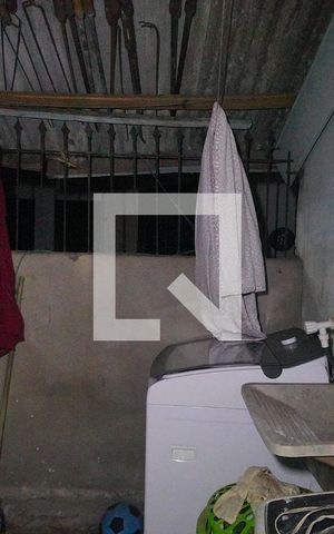 Casa à venda com 103m², 2 quartos e 1 vaga Casa à venda com 103m², 2 quartos e 1 vagaÁrea de Serviço
