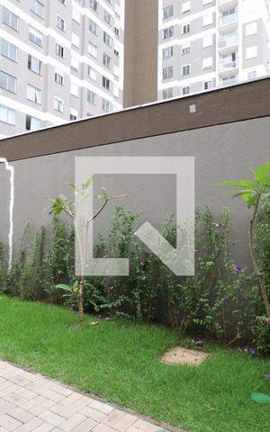 Apartamento à venda com 37m², 2 quartos e sem vagaÁrea comum